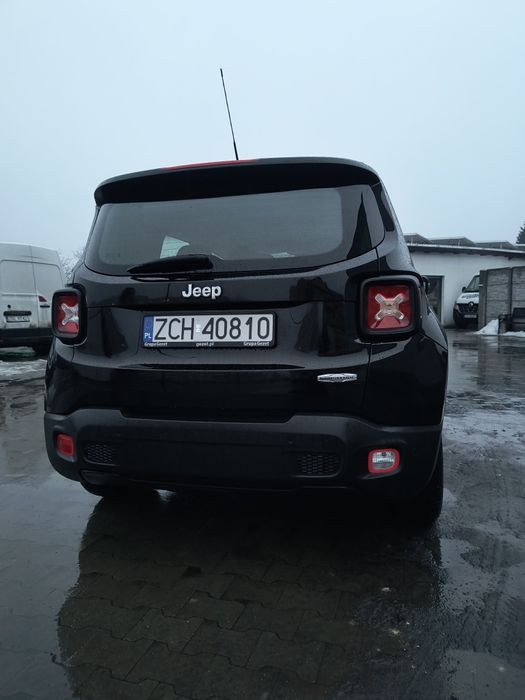 Jeep Renegade w wersji Longitude 1.4 z hakiem odczepianym