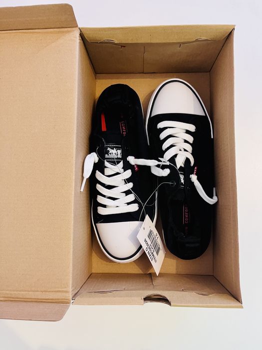 NOWE Trampki Levi's Stan G  38,5