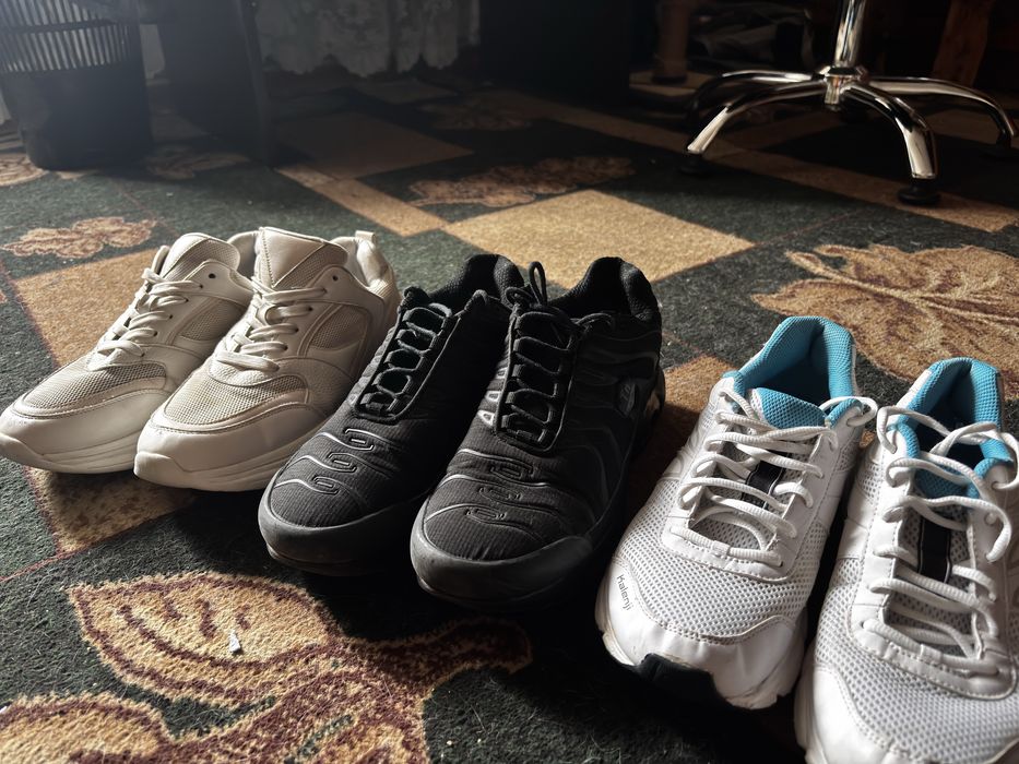 кроссівки на підлітка