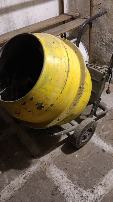 Бетономешалка 140л