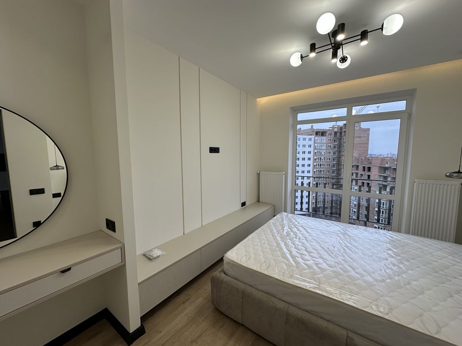 Продам 2 км за функціоналом 3 км з сучасним ремонтом ще ніхто не жив