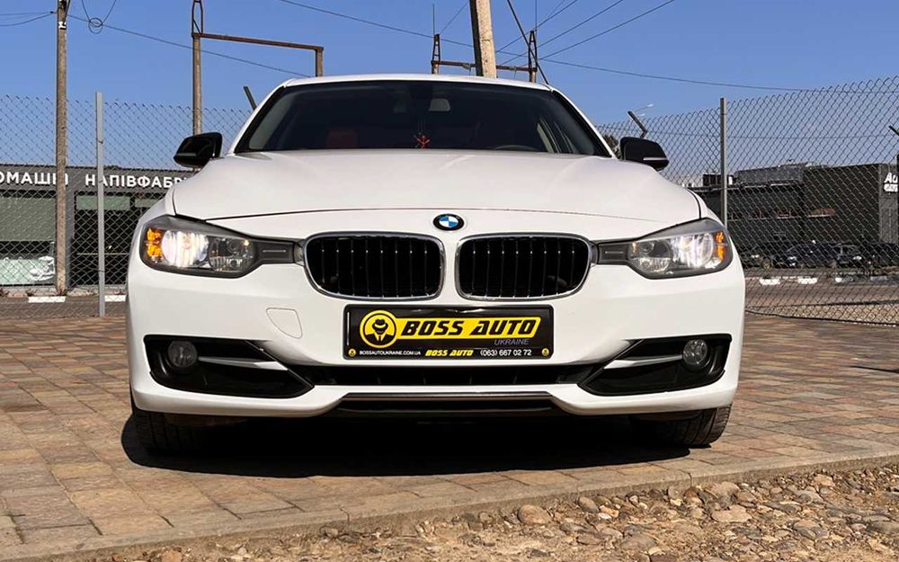 BMW 320І   2013