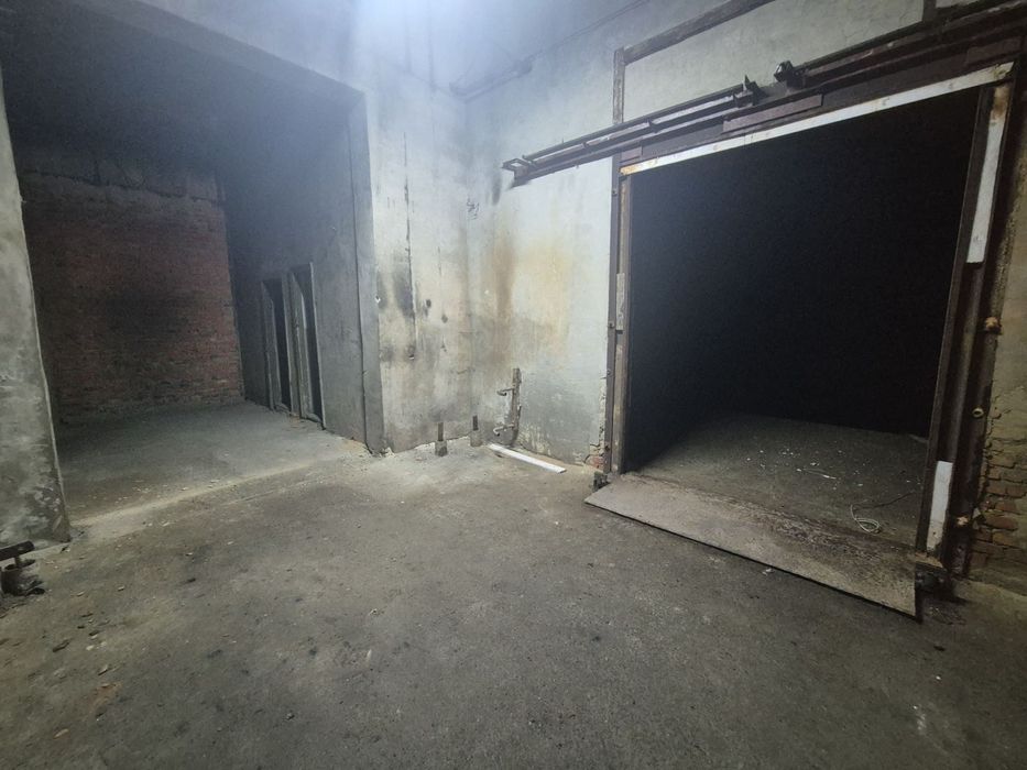 Продам нежитлове приміщення р-н м'ясокомбінату