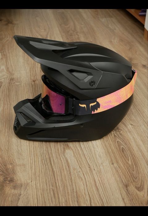 Kask Cross Fox v1 XL plus gogle
