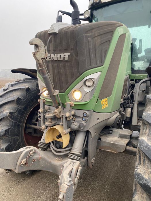 Fendt 824 Profi Plus=2017rok=przedni WOM 828 / 724 / 826 / 822