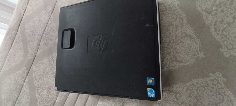 Computador - Torre + Ecã