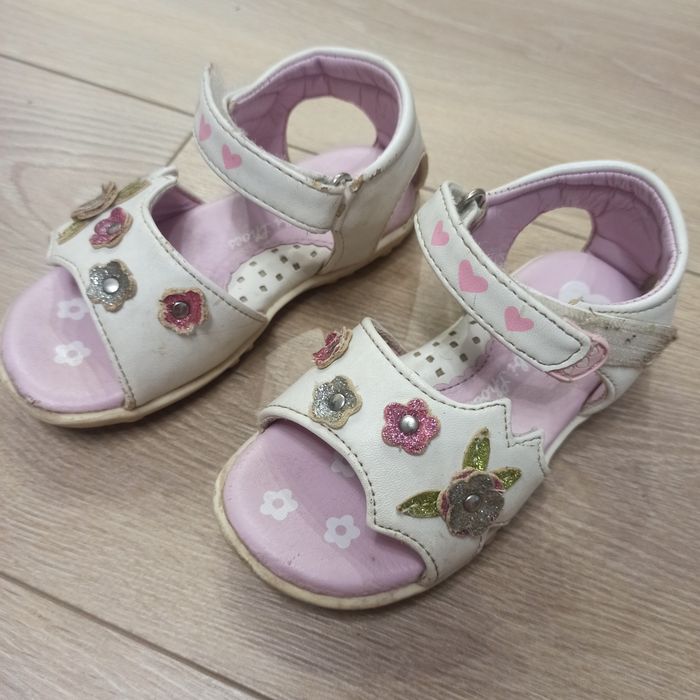 Sandałki dla dziewczynki Bobbi Shoes, rozmiar 24