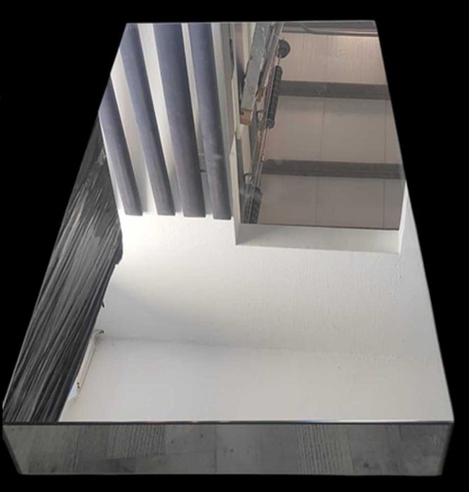 Mesa de Centro Espelhada