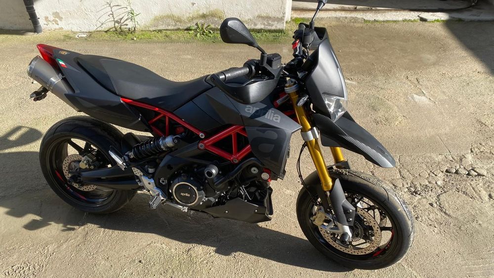 Aprilia Dorsoduro 900