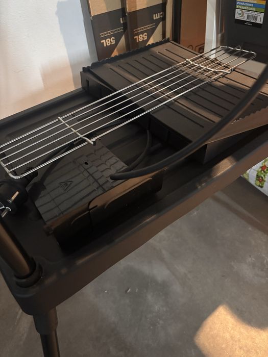 Grelhador eléctrico de Pé Flama