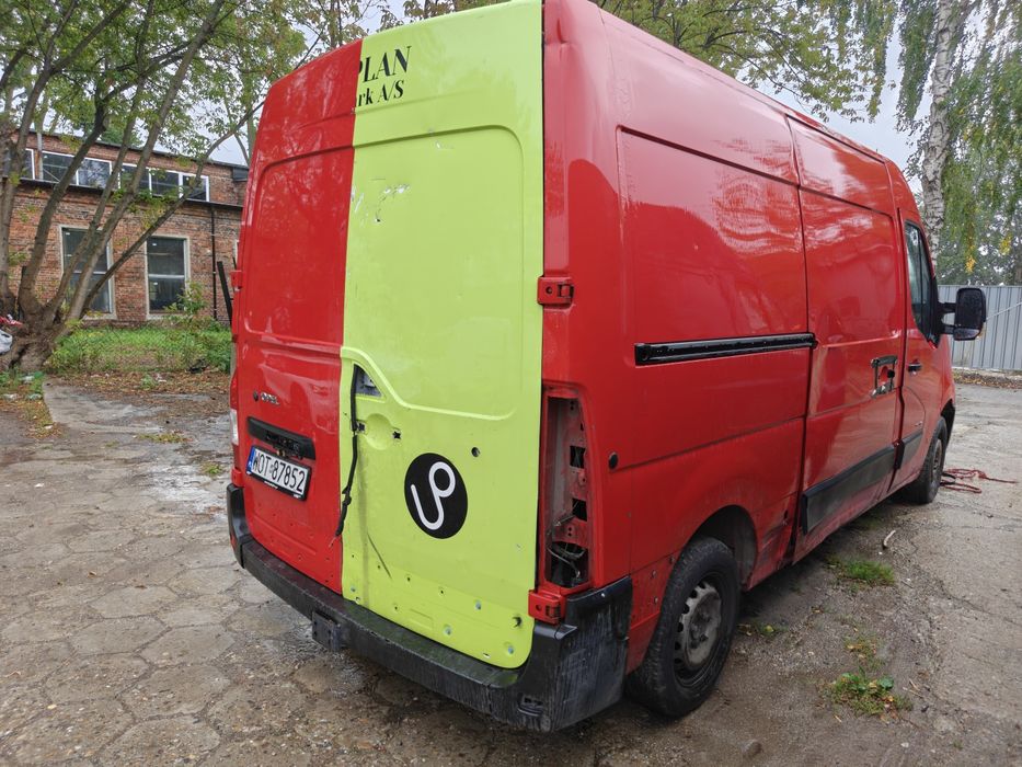 Opel Movano L2H2 2010r