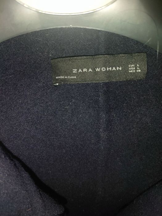 Granatowe ponczo Zara