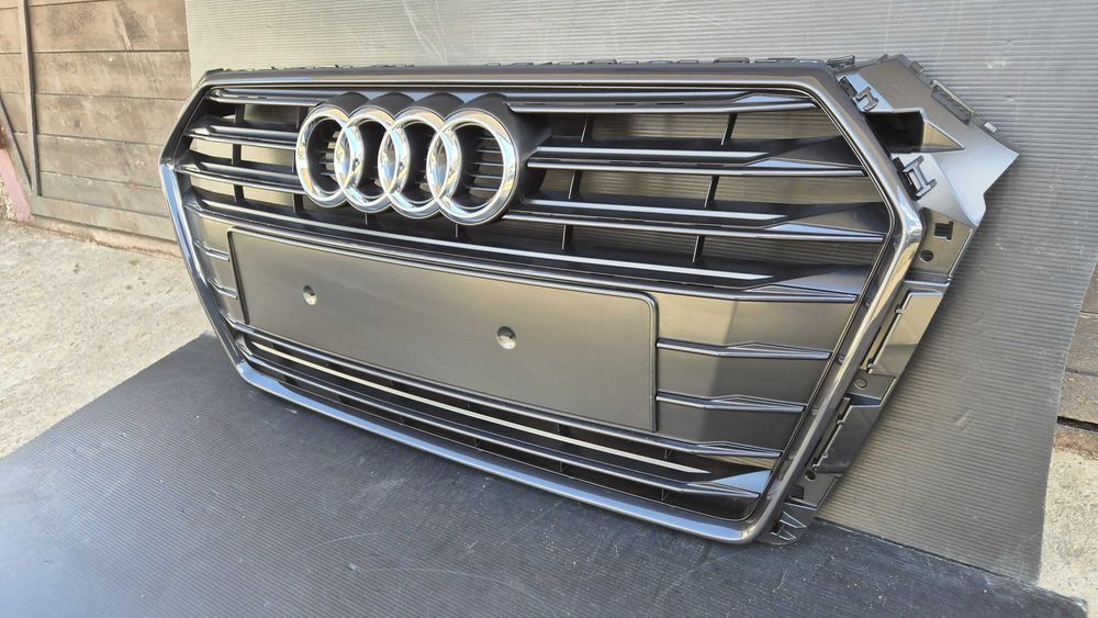 Atrapa chłodnicy GRILL Audi A4 B9 8W0 8W 15-19 BLACK OE ORYG. NOWA !!