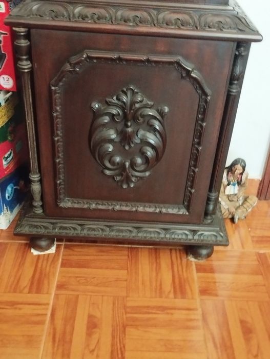 Relógio de pêndulo ou relógio de chão