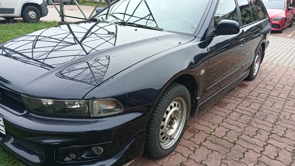 Mitsubishi Galant