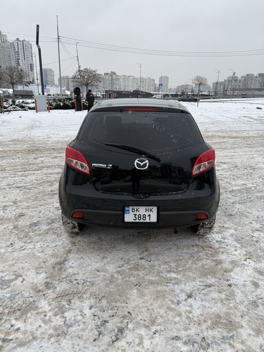 Мазда 2 автомат 2011 Mazda 2