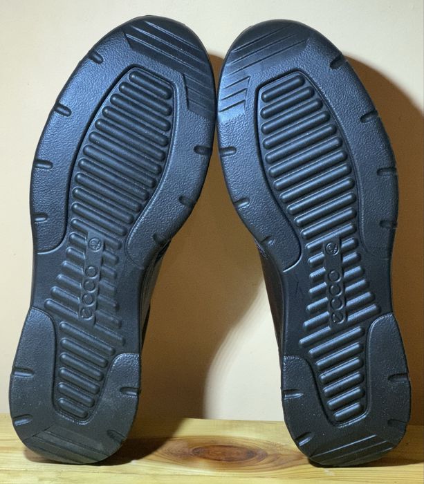 Шкіряні кросівки Ecco. Розмір 42(27 см)