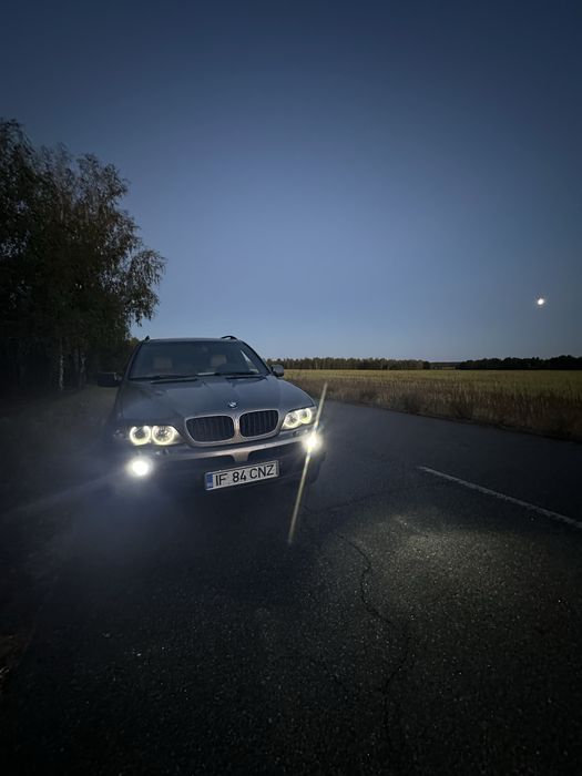 Продам BMW x5 e53