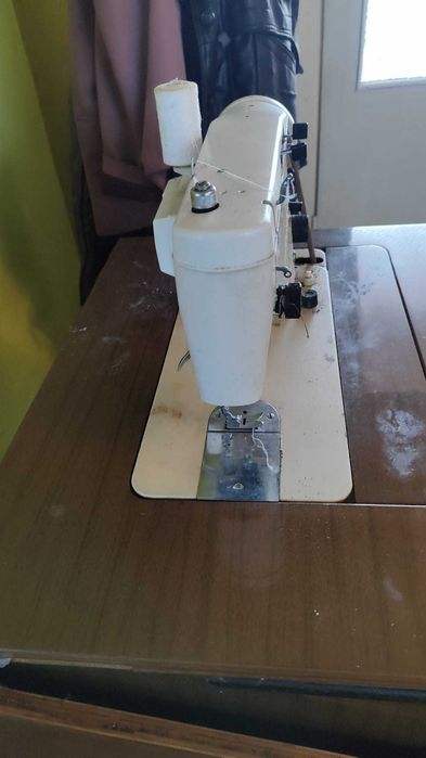 Sprzedam maszynę do szycia Łucznik