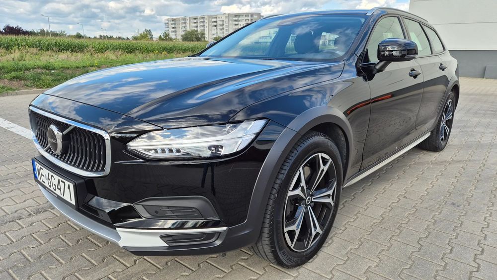 Volvo V90 Cross Country