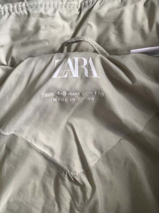 Курточка осінь 3-4 рочки