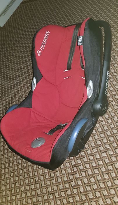 Дитяче автокрісло maxi cosi