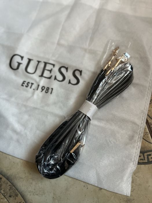 2 сумочки Guess нові