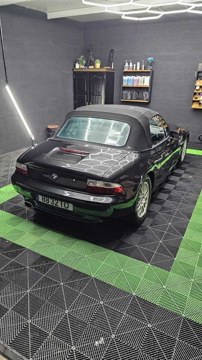 BMW Z3 1.9 de 1997 com 140cv