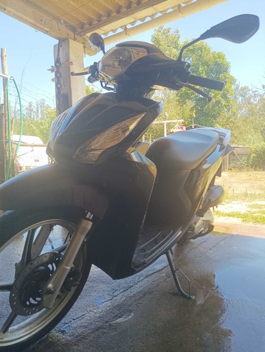 Vendo Moto 125 Honda Vision Ano 2019, perfeita em ótimo estado!