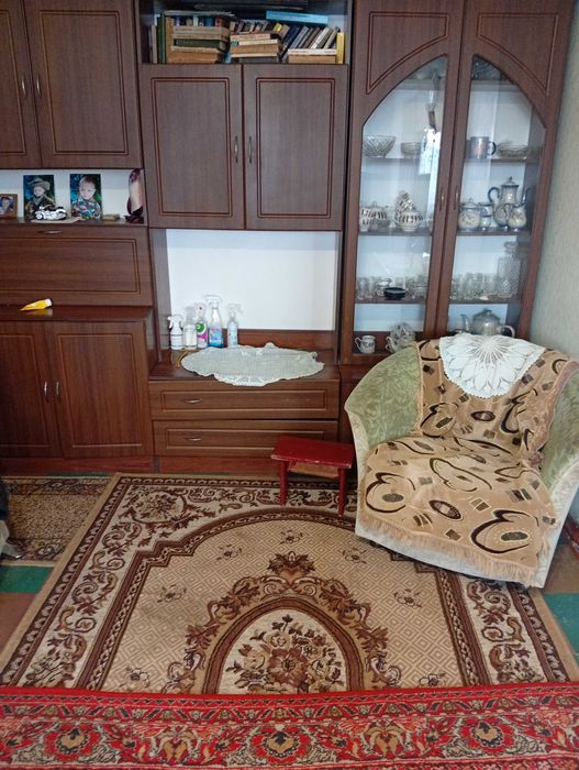 Судам в аренду 3 кімнатну квартиру . 4 поверх. Район жд