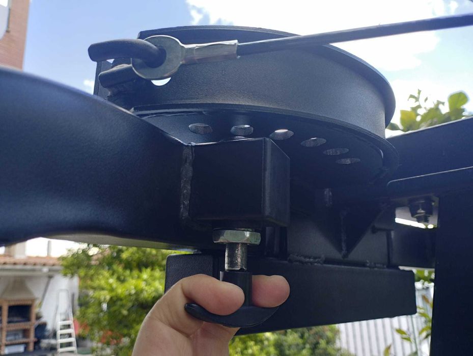 máquina pec fly e rear deltoid