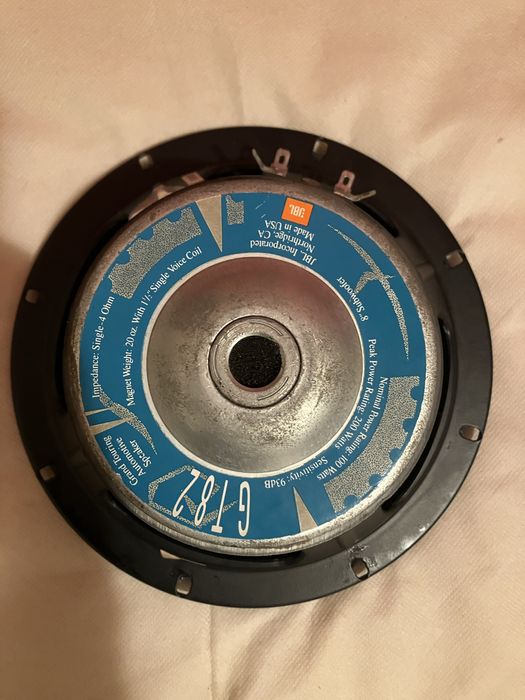 Subwoofer JBL GT82