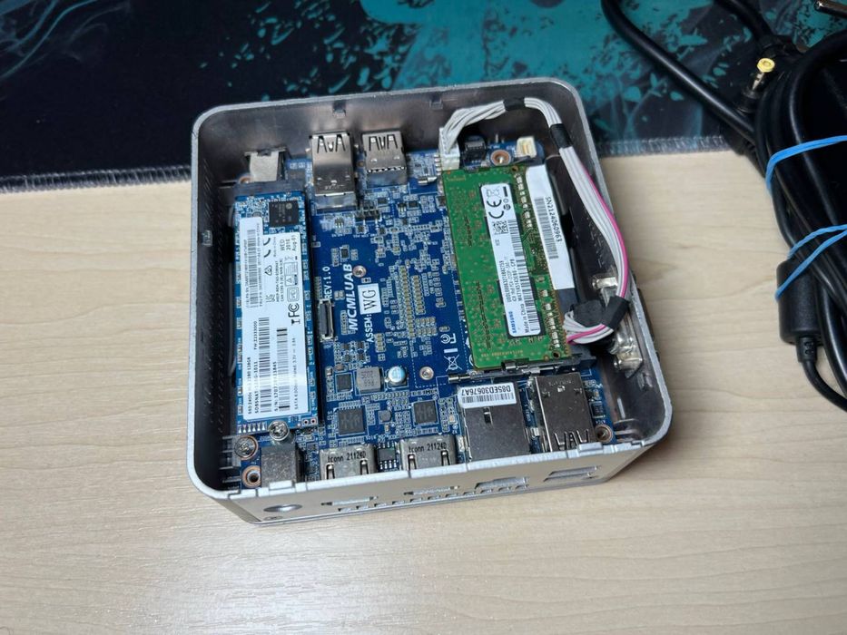 Terra PC Micro 6000 v4 i5 10210U DDR4 4GB SSD 128GB БУ