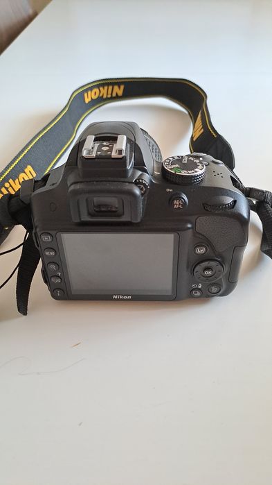 Máquina fotográfica Nikon D3300