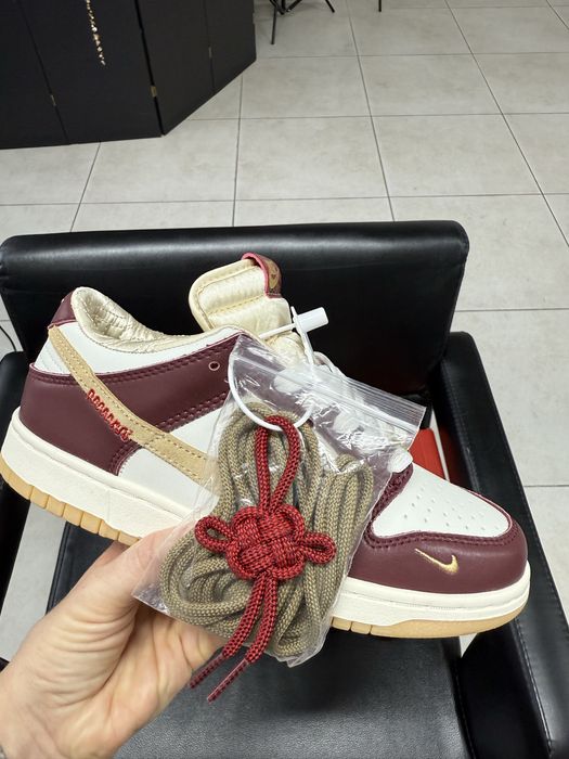 Кеди Nike.