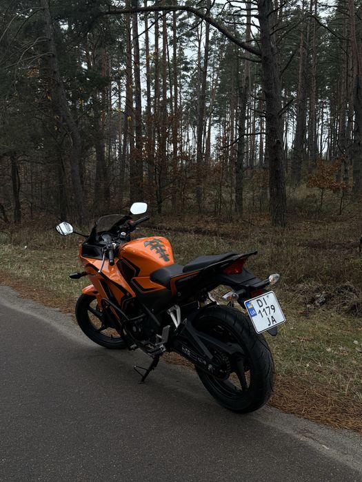 Мотоцикл Honda CBR300RA