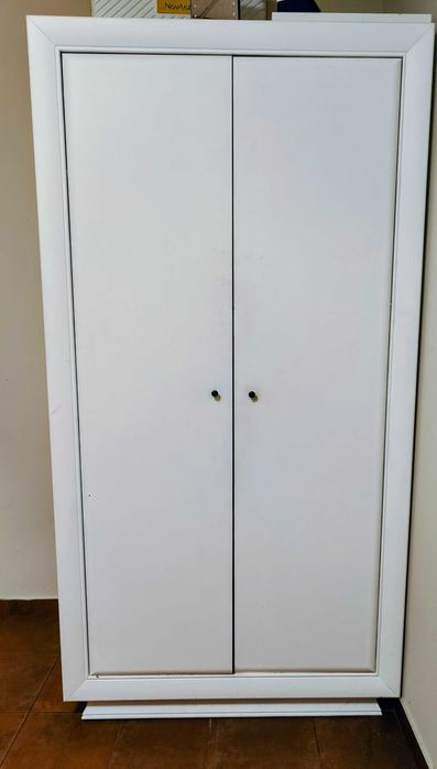 Szafa dwudrzwiowa biała