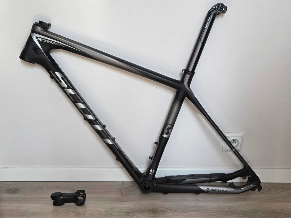 Rama SCOTT SCALE Premium carbon 26" / L