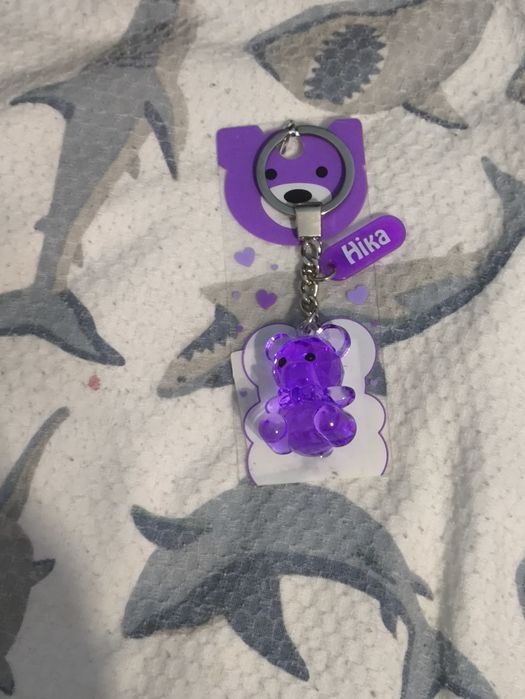 Продаю іграшки (динозаври крутится)