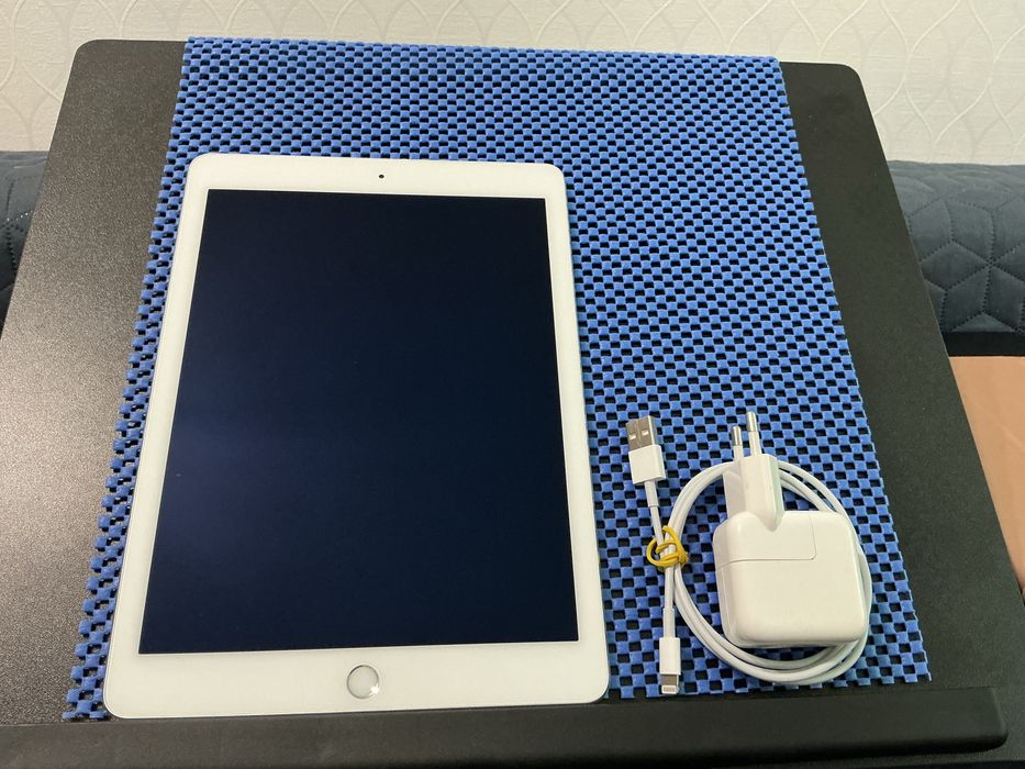 IPad Air 2  64GB +Cellular