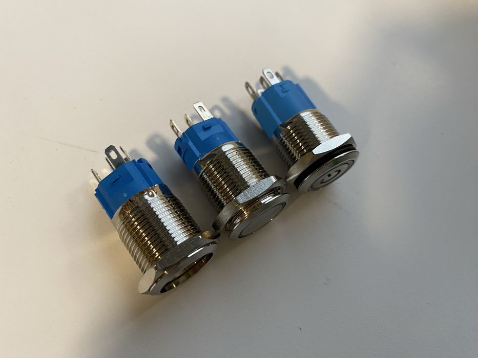 Кнопка металева з зеленою LED підсвіткою 16 мм, 12V - 24V