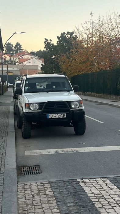 Vendo pajero 2.5glx com defeito no motor