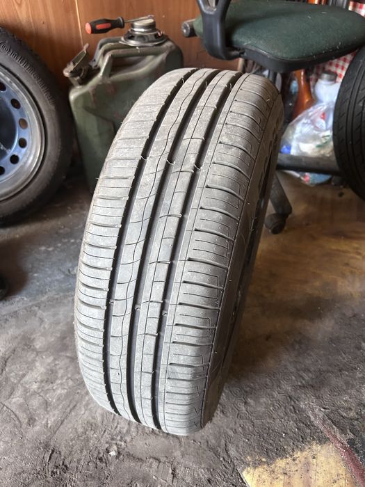 Koła na felgach stalowych o rozstawie 4*100 , 15 cali