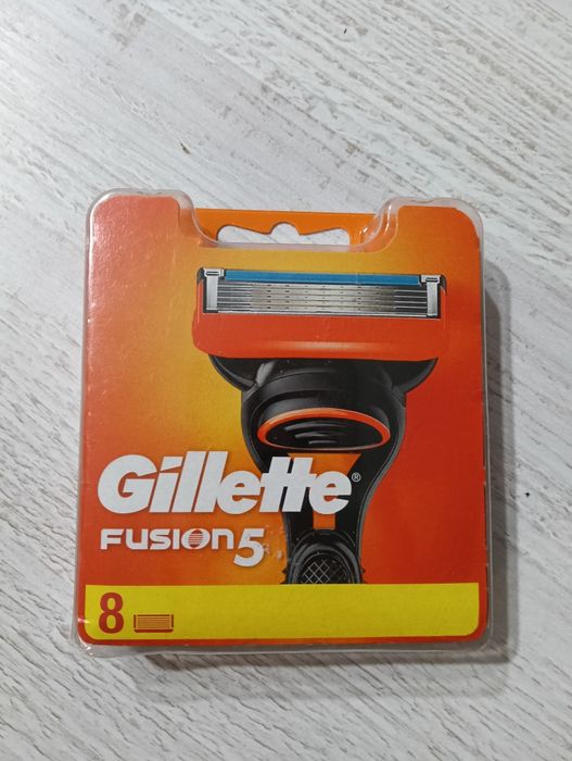 Gillette fusion5 8
