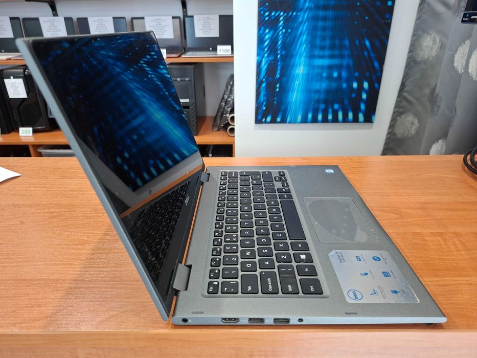 Laptop Dell Dotykowy