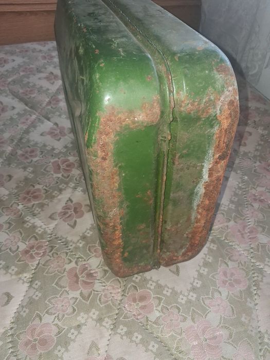 Jerricão antigo da tropa