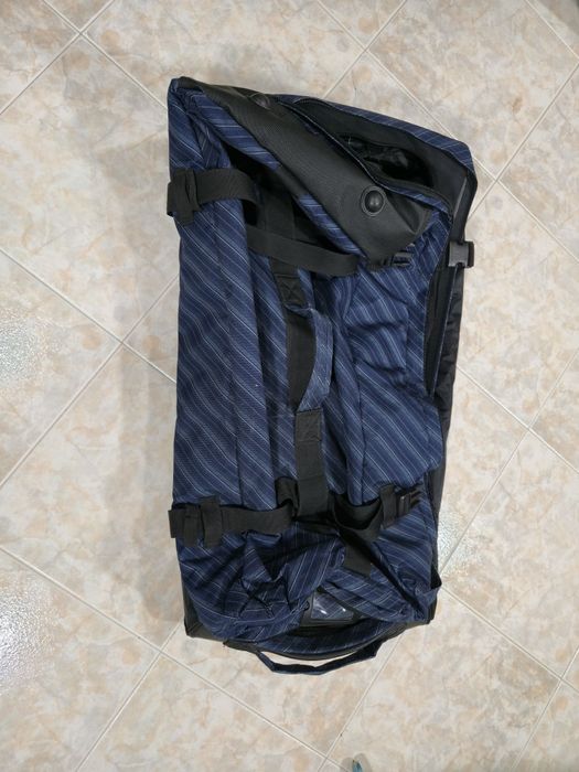 Mala de viagem grande ( trolei)