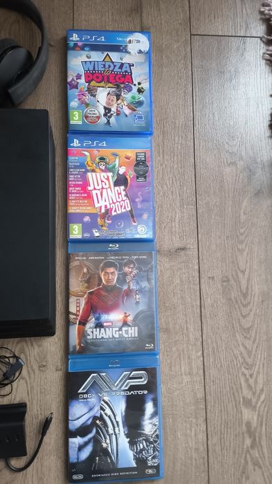 PlayStation 4 Pro duży zestaw+gratisy