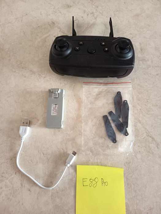 Dron e88 pro części bateria pilot