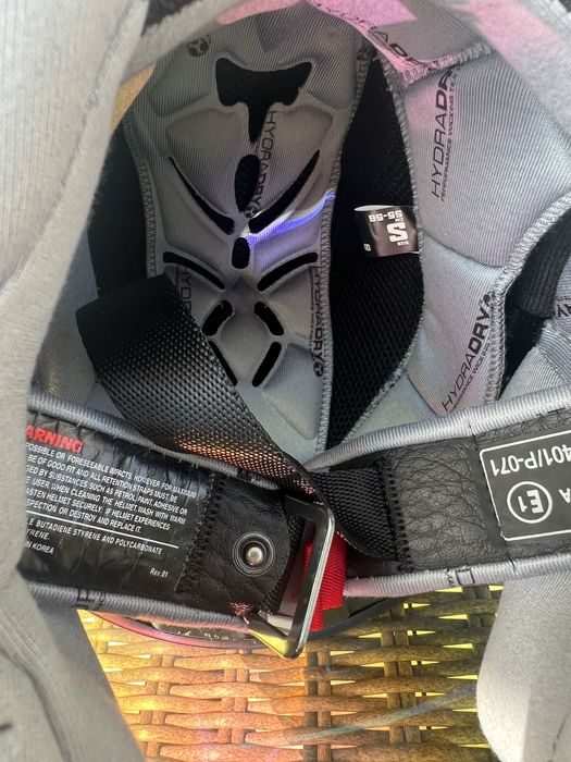 Kask Icon Airmada motocykl hulajnoga r. S 55-56.